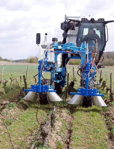  Vitiflam sur tracteur enjambeur